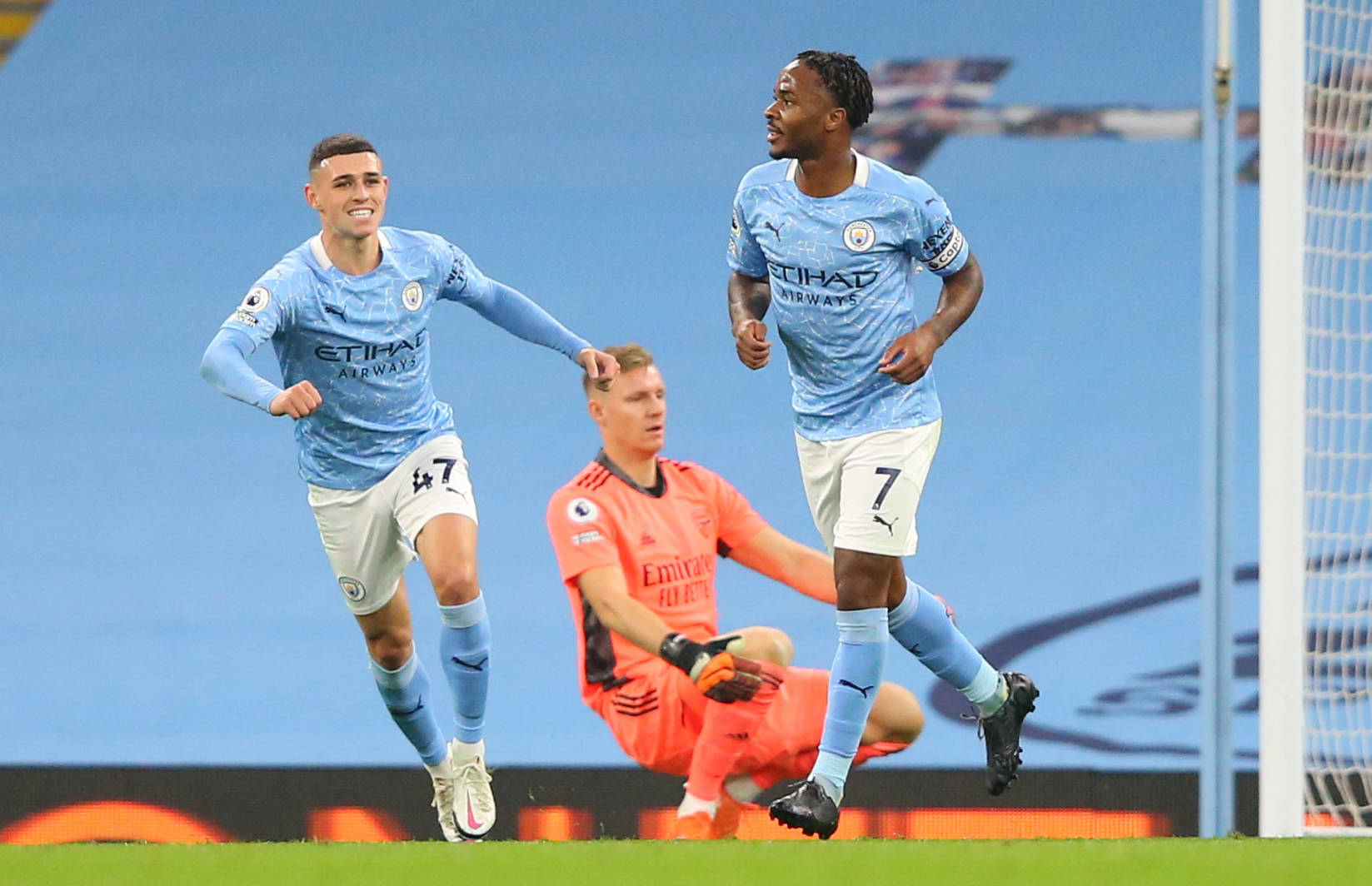 用歌声缅怀 用歌声缅怀